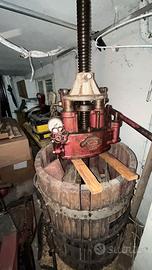 Torchio pressione a olio