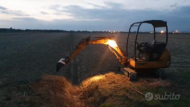 miniescavatore jcb 8017