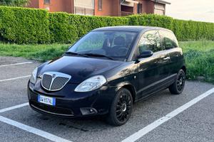 Lancia Ypsilon 1.2 Argento