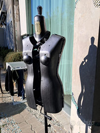 Manichino steam-punk femminile