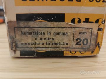 Timbro numeratore in gomma Alfa