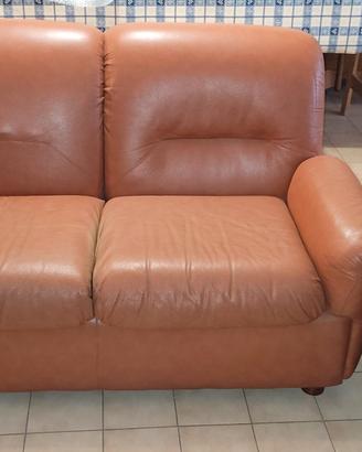Divano in pelle 2 posti stile anni 70/80