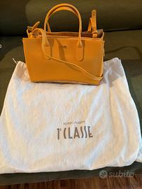 Borsa NUOVA Alviero Martini colore zafferano