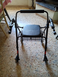 Deambulatore con seduta e cestino