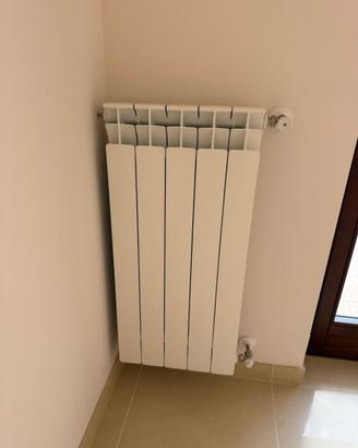 Lotto termosifoni in alluminio – interasse 80 cm