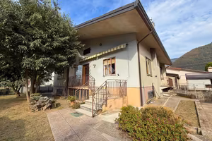 VILLA SINGOLA A BORSO DEL GRAPPA