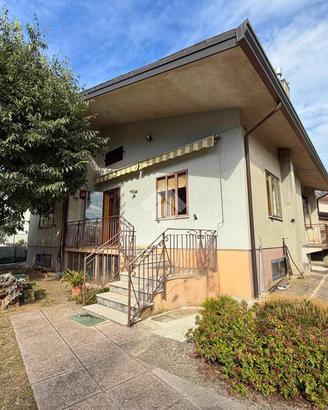 VILLA SINGOLA A BORSO DEL GRAPPA