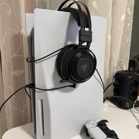 PS5 Standard edition + 2 controller + 69 giochi