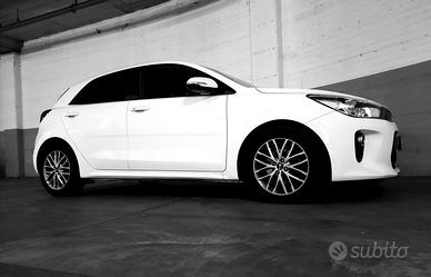 Kia Rio 1.4 CRDi 90 CV Cool Techno Pack ADAS