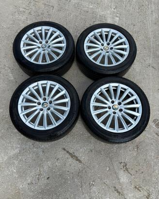 Cerchi in lega 17" Alfa Romeo Giulia/Giulietta/159