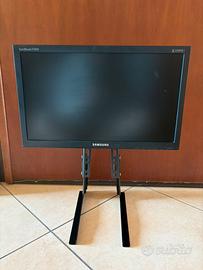 Monitor Samsung 19” regolabile in altezza VGA