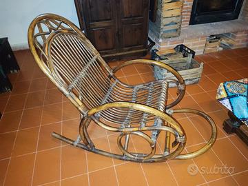 Sedia a dondolo vimini