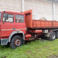 autocarro scarrabile FIAT IVECO 175/24