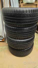 Gomme  215/40R18