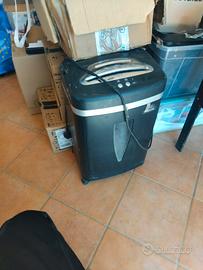 DISTRUGGI DOCUMENTI E CD