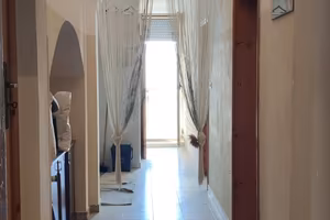 Casa indipendente con terrazzo e box