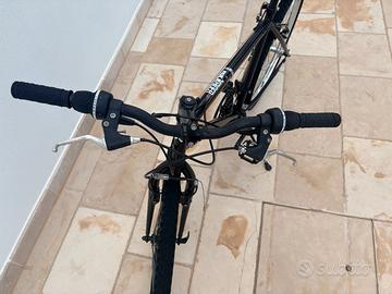 bicicletta rockrider 5.0 TRATTABILE