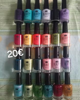 kit unghie 93pz + biadesivo