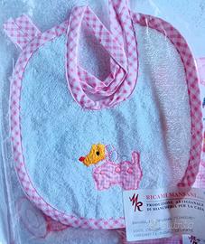 Bavaglino bimba cane ricamato