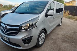 Opel Vivaro 16 biturbo 9 posti anno 2015
