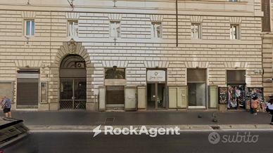 NEGOZIO DUE VETRINE ULTERIORMENTE AMPLIABILE VIA N