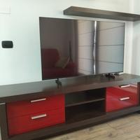 Porta TV moderno con mensole