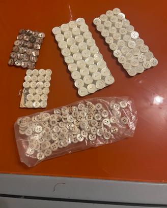 Bottoni in madreperla