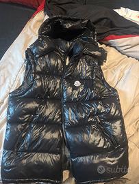 Smanicato moncler