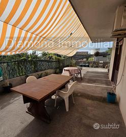 Appartamento con cortile a Sant'Alfio
