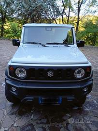 SUZUKI Jimny 1.5 5MT Top