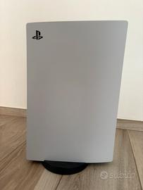 PS5 Digital Edition + 2 controller