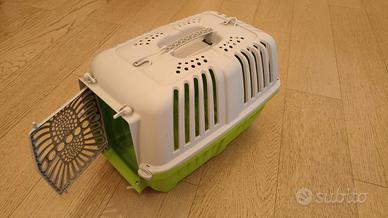 Portantina per gatto con vaschetta e accessori