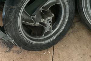 Gomme peugeout  vivacity 50cc