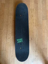 Skateboard professionale alta qualità.