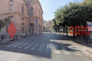 Salerno centro- ampia soluzione