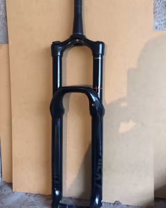 Rock shox lyrik select + 180
