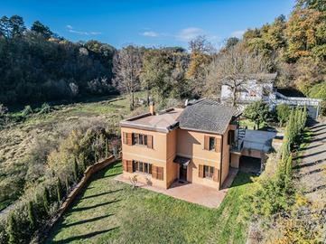 VILLA SINGOLA A SUTRI