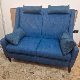 Divano due posti Poltrone e Sofà 