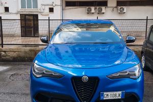 AUTO ALFA ROMEO STELVIO VELOCE 2023
