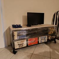 Porta TV in metallo con cassetti