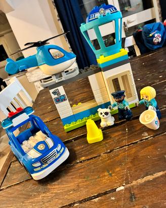 Lego duplo stazione polizia