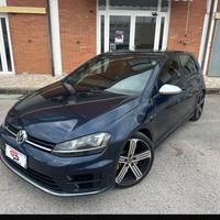 Golf 7,5 R 2.0 300 cv