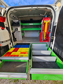 Allestimento per furgone Fiat Doblò o altri simili