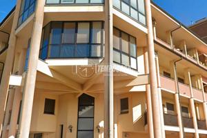 AMPIO MONOLOCALE IN RECENTE COSTRUZIONE CON RISCAL