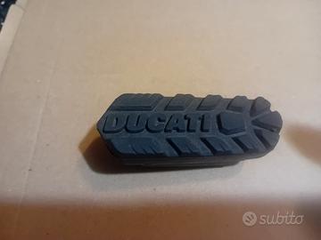 Copripedana in gomma DX 76510021A Ducati 