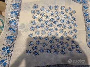 tovaglia con 12 tovaglioli