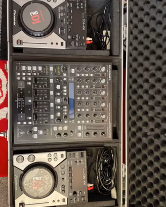 2 Cdj pioneer 400 + mixer + case