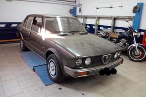 Alfa romeo alfetta 2.0 quadrifoglio