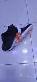 vendi scarpe nuove mai usate H