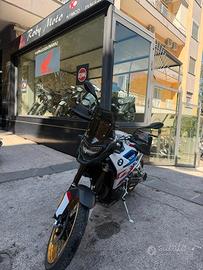 Bmw F 900 GS akrapovic